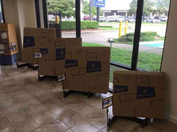 Storage Units at Extra Space Storage - 3190 - Houston - Bissonnet St - 5415 Bissonnet Street