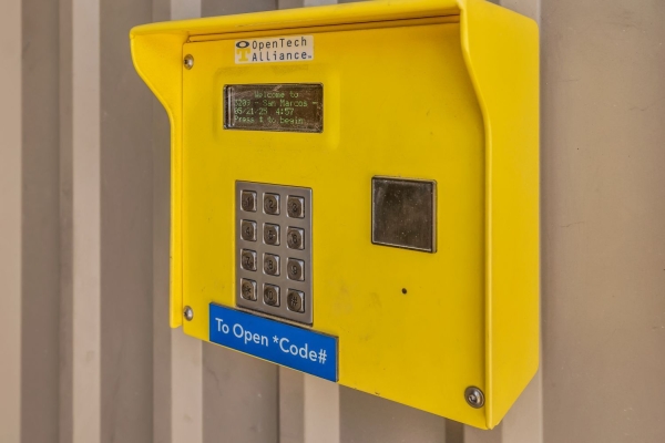 Facility photo: //images.sparefoot.com/medium/23133169942f21df850.jpg