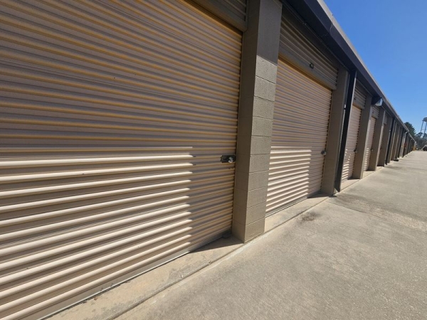 Storage Units at Extra Space Storage - 3293 - Spring - Louetta Road - 6911 Louetta Road
