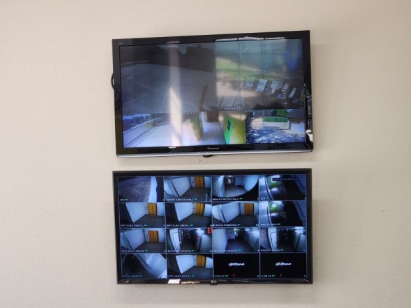 Storage Units at Extra Space Storage - 3294 - Houston - Sam Houston Pkwy - 7835 West Sam Houston Parkway North