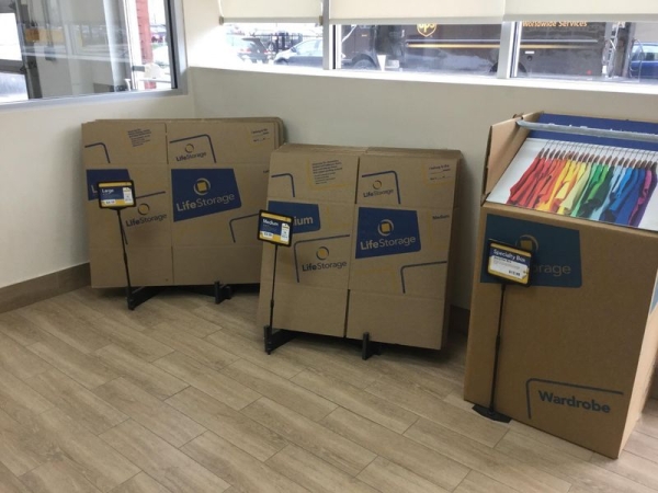 Storage Units at Extra Space Storage - 3368 - Chicago - Ashland Ave - 1625 South Ashland Avenue