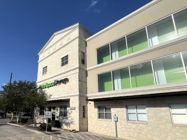 Storage Units at Extra Space Storage - 3374 - San Antonio - Blanco Road - 7340 Blanco Road