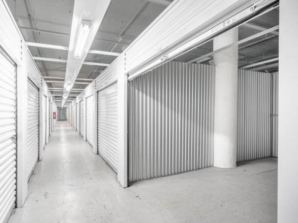 Storage Units at Extra Space Storage - 3380 - Chicago - Pulaski Road - 2850 North Pulaski Road