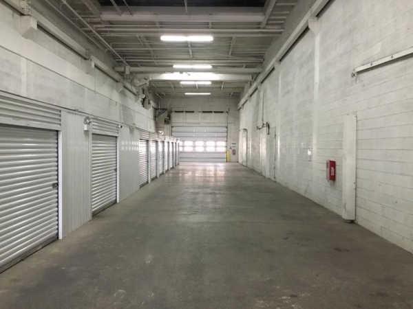 Storage Units at Extra Space Storage - 3380 - Chicago - Pulaski Road - 2850 North Pulaski Road