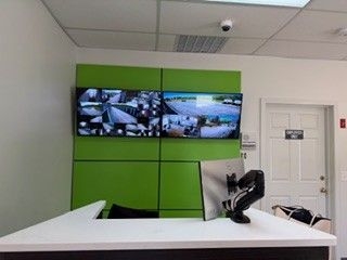 Facility photo: //images.sparefoot.com/medium/2314336a1adeff4d127.jpg
