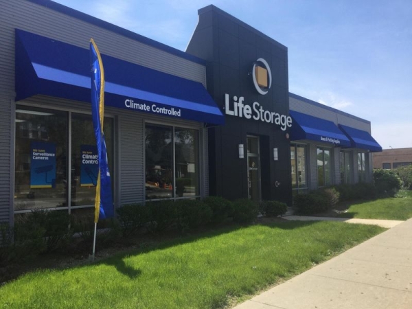 Storage Units at Extra Space Storage - 3445 - Chicago - Addison St - 3323 West Addison Street