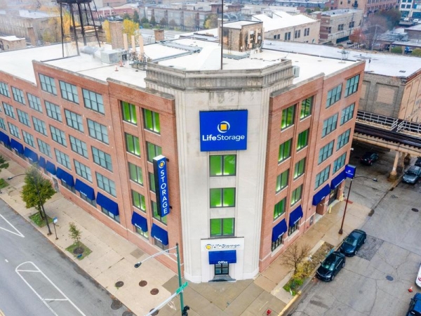 Storage Units at Extra Space Storage - 3446 - Chicago - State St. - 2361 South State Street