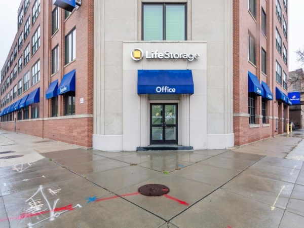 Storage Units at Extra Space Storage - 3446 - Chicago - State St. - 2361 South State Street