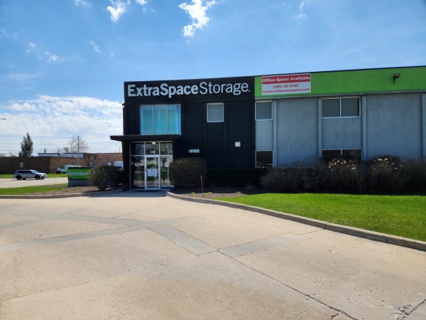 Facility photo: //images.sparefoot.com/medium/23145769e373a7be443.jpg