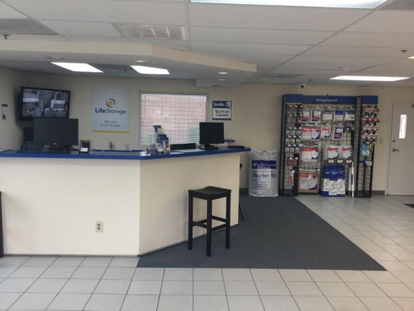 Storage Units at Extra Space Storage - 3469 - Plano - Coit Rd - 3405 Coit Road