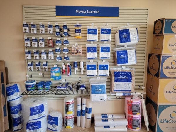 Storage Units at Extra Space Storage - 3605 - Sarasota - Apex Rd - 757 Apex Road