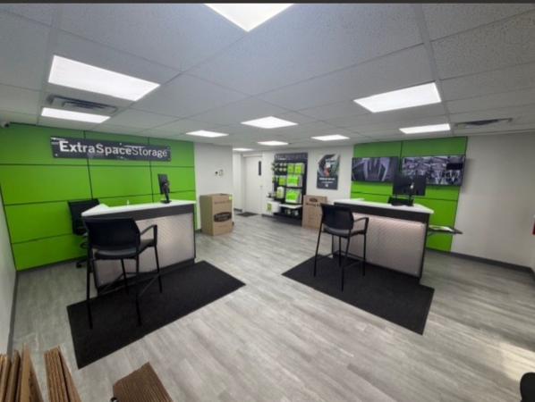 Storage Units at Extra Space Storage - 3683 - Largo - Starkey Rd - 1675 STARKEY ROAD