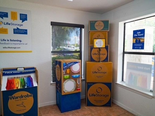 Storage Units at Extra Space Storage - 3685 - Tampa - 1210 Fletcher Ave - 1210 West Fletcher Avenue