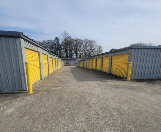 Facility photo: //images.sparefoot.com/medium/2315366994301097cf0.jpg