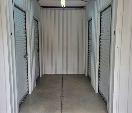 Facility photo: //images.sparefoot.com/medium/231536699430120e80e.jpg
