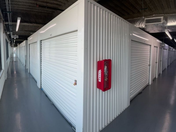 Storage Units at Extra Space Storage - 3695 - Chicago - Desplaines St - 465 North Desplaines Street