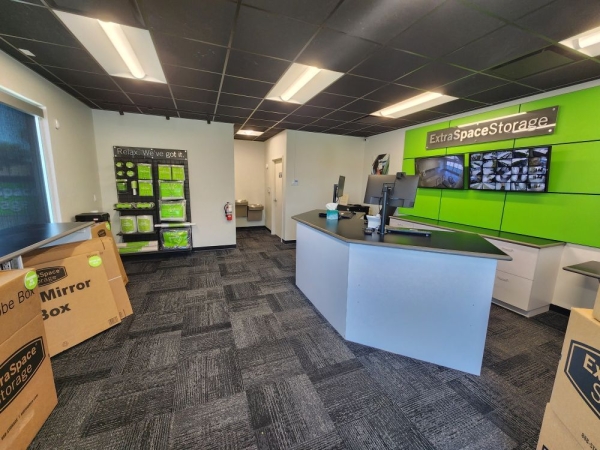 Storage Units at Extra Space Storage - 3730 - Clearwater - Gulf to Bay Blvd - 1660 Gulf to Bay Boulevard