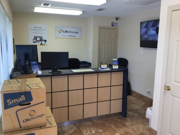 Storage Units at Extra Space Storage - 3792 - Plano - Plano Pkwy - 4005 West Plano Parkway