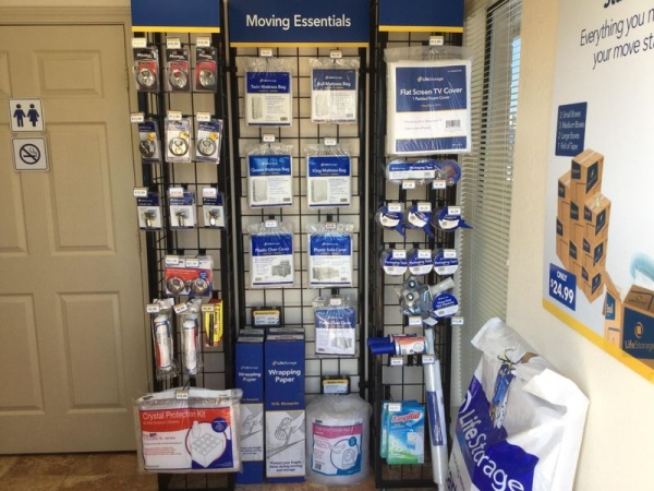 Storage Units at Extra Space Storage - 3792 - Plano - Plano Pkwy - 4005 West Plano Parkway