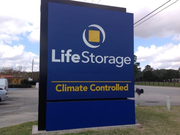 Storage Units at Extra Space Storage - 3802 - Spring - 6333 Spring Cypress Rd - 6333 Spring Cypress Road