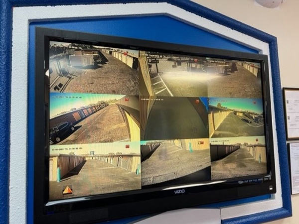 Storage Units at Extra Space Storage - 3853 - St Petersburg - 94th Ave N - 1159 94th Avenue North