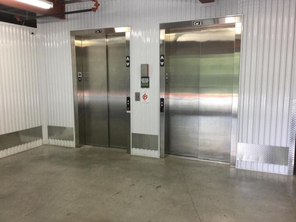 Storage Units at Extra Space Storage - 3867 - Smyrna - Tibarron Pkwy - 1587 Tibarron Parkway Southeast