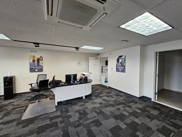 Facility photo: //images.sparefoot.com/medium/23162969942fd4f3a8f.jpg