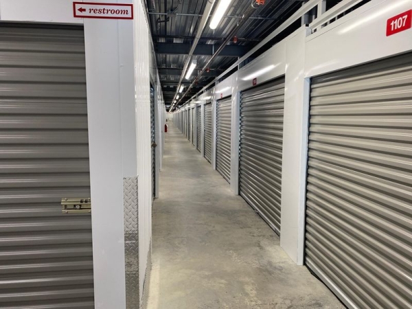 Facility photo: //images.sparefoot.com/medium/23164264d53119dc257.jpg