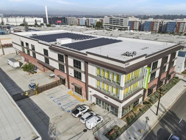 Facility photo: //images.sparefoot.com/medium/2316466994307bbf4c4.jpg