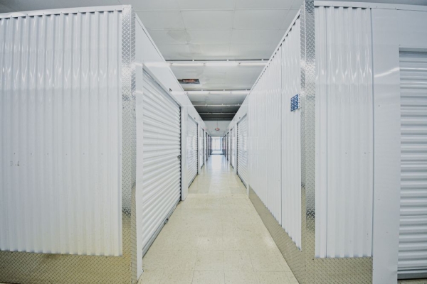 Facility photo: //images.sparefoot.com/medium/231671697bd7cdc7e3e.png