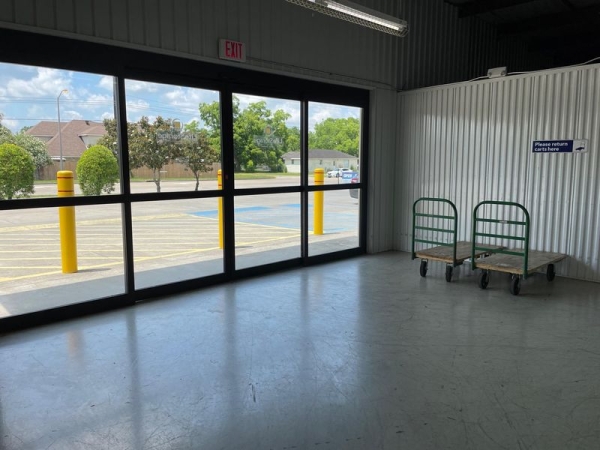 Facility photo: //images.sparefoot.com/medium/23169664d53375e0b6d.jpg