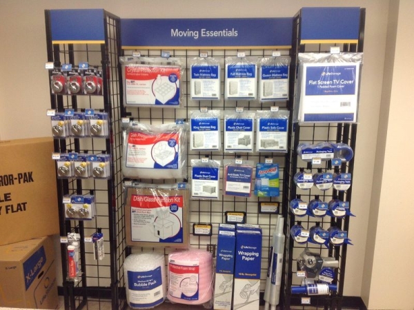 Facility photo: //images.sparefoot.com/medium/23170264d533a88b0a7.jpg