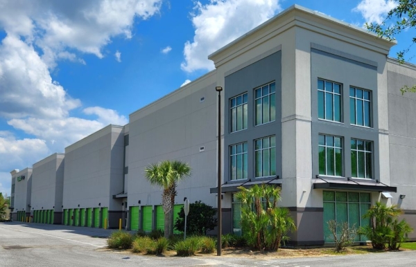Facility photo: //images.sparefoot.com/medium/2317166a09bb73e1c46.jpg