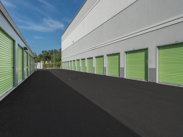 Storage Units at Extra Space Storage - 4130 - Tampa - Laurel St - 5012 West Laurel Street