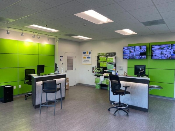 Storage Units at Extra Space Storage - 4130 - Tampa - Laurel St - 5012 West Laurel Street