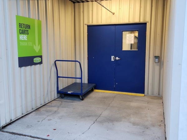 Storage Units at Extra Space Storage - 4146 - Marietta - Powder Springs Rd SW - 1401 Powder Springs Street Southwest