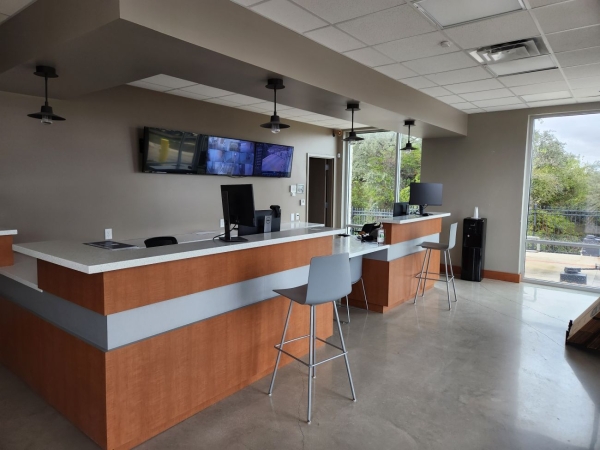 Facility photo: //images.sparefoot.com/medium/23172969943027a4db4.jpg