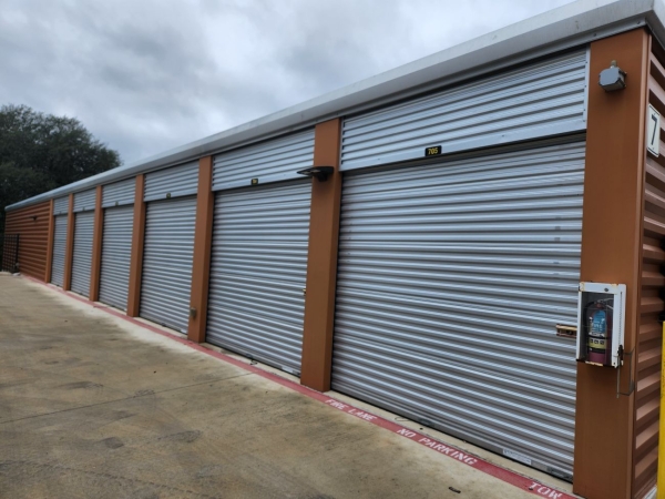 Facility photo: //images.sparefoot.com/medium/231729699430288a286.jpg