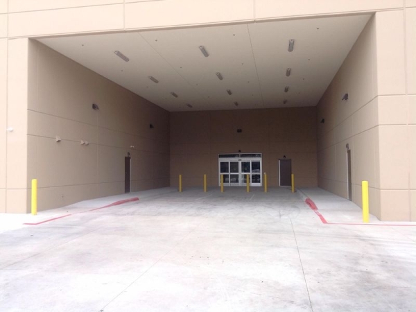 Storage Units at Extra Space Storage - 4165 - Round Rock - Ranch Rd 620 - 16700 Ranch Road 620