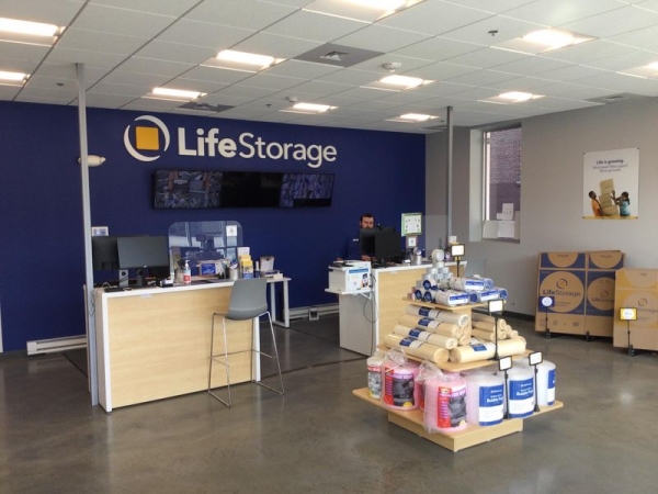 Facility photo: //images.sparefoot.com/medium/23175264d535bf6ddb2.jpg
