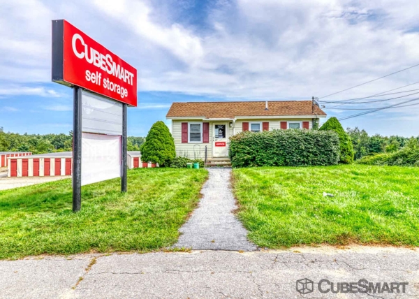 Facility photo: //images.sparefoot.com/medium/2317656985aa0c368b8.jpg