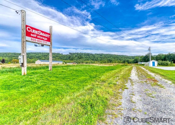 Facility photo: //images.sparefoot.com/medium/231768688c7100f3754.jpg