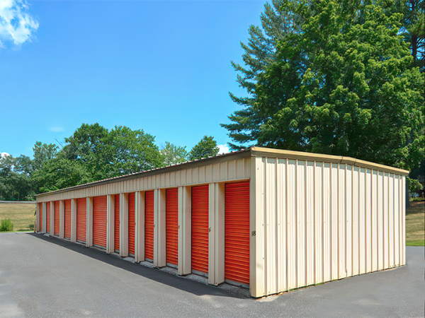 Facility photo: //images.sparefoot.com/medium/2317706928ab4c92e81.png