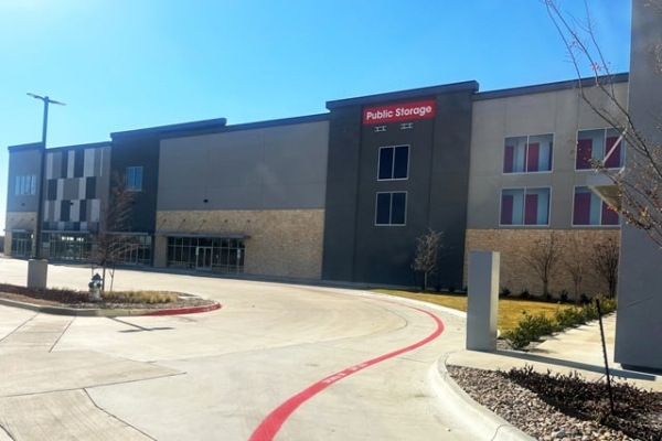 Facility photo: //images.sparefoot.com/medium/23177869f4aaada7df0.jpg