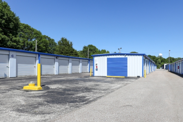 Facility photo: //images.sparefoot.com/medium/2317996a18c25f81265.jpg