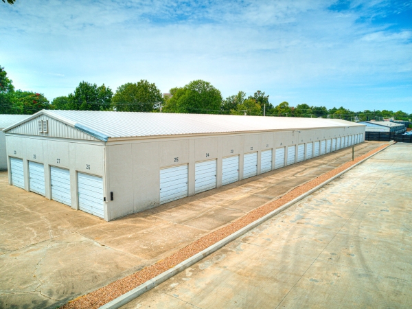 Storage Units at Storelocal Tulsa - 4512 East 51St Street