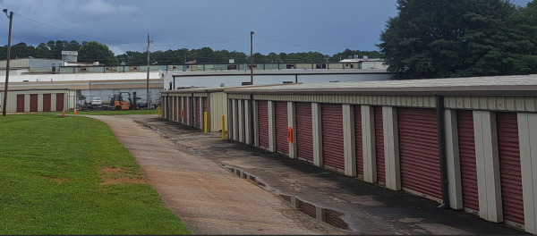 Storage Units at Mission Self-Storage - Carrollton - 529 Clifton Terrace