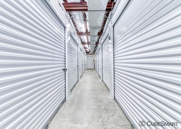 Facility photo: //images.sparefoot.com/medium/231847693aa7a6acd5e.jpg