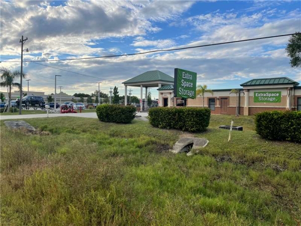 Storage Units at Extra Space Storage - 1951 - Cape Coral - Pine Island Rd - 337 Northeast Pine Island Road