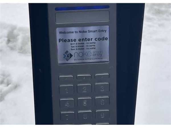 Facility photo: //images.sparefoot.com/medium/2319196904fc0eb1c0c.jpg